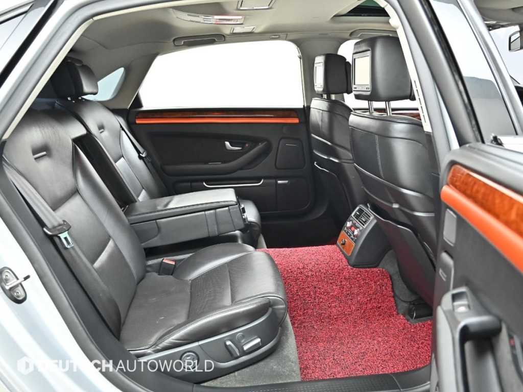 2009 Audi A8 (2nd generation) 4.2 FSI quattro LWB - Image 11