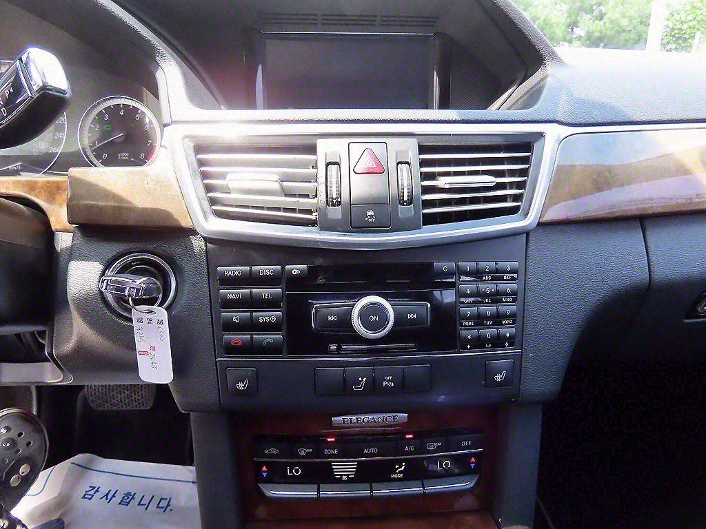 2010 Benz E class (4th generation) E300 elegance - Image 9