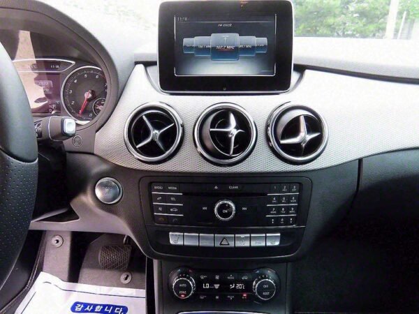 2018 Benz B Class (2nd generation) B220 - Image 10