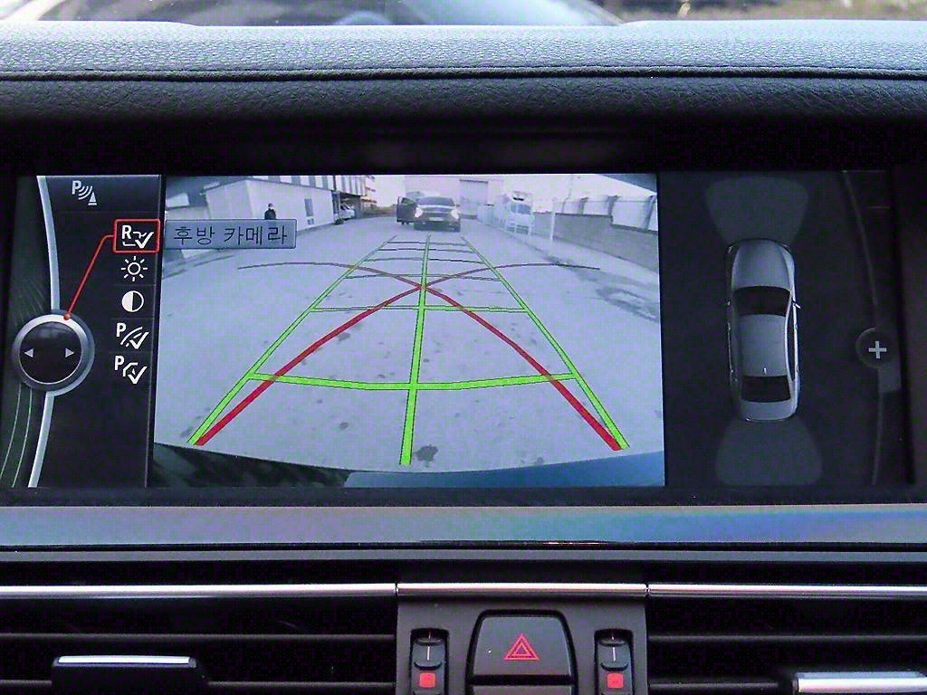 2010 BMW 7series (5th generation) 750Li M sport edition - Image 9