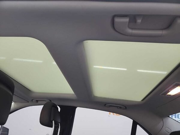 2010 Benz E Class (4th generation) E350 avantgarde - Image 9