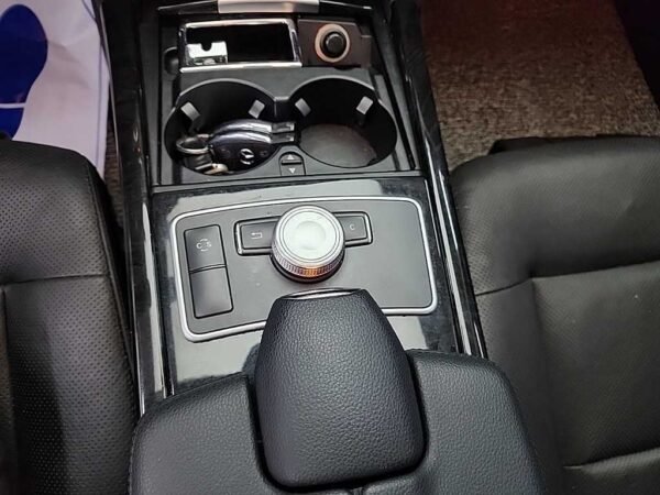 2010 Benz E Class (4th generation) E350 avantgarde - Image 6