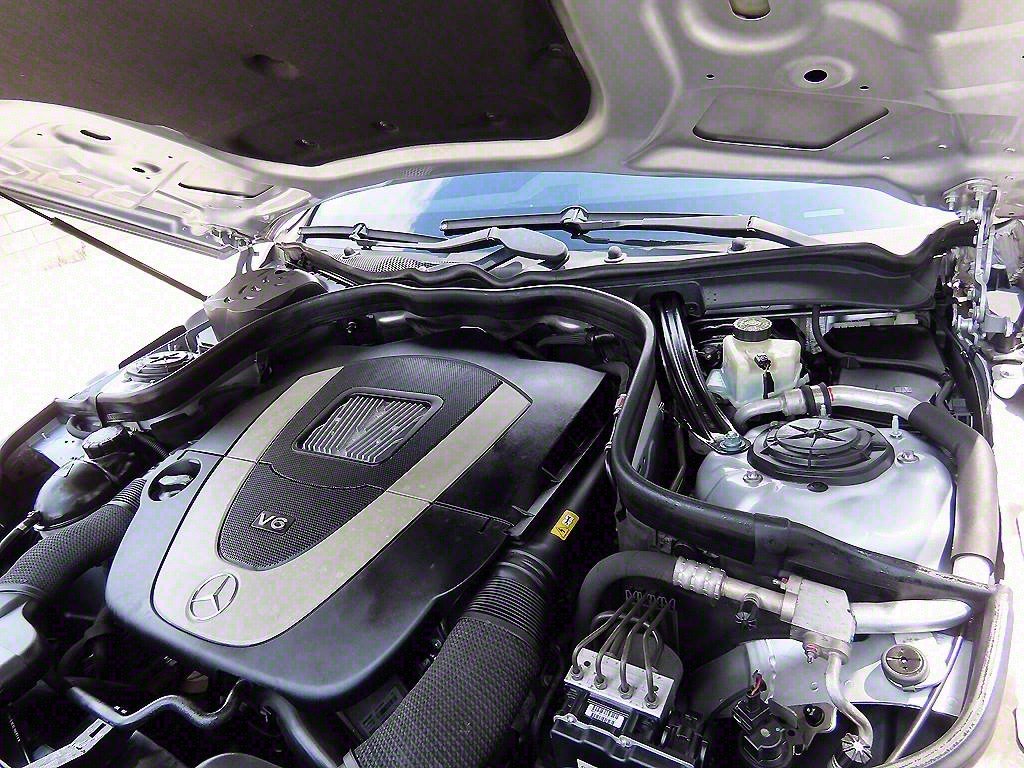 2010 Benz E class (4th generation) E300 elegance - Image 4