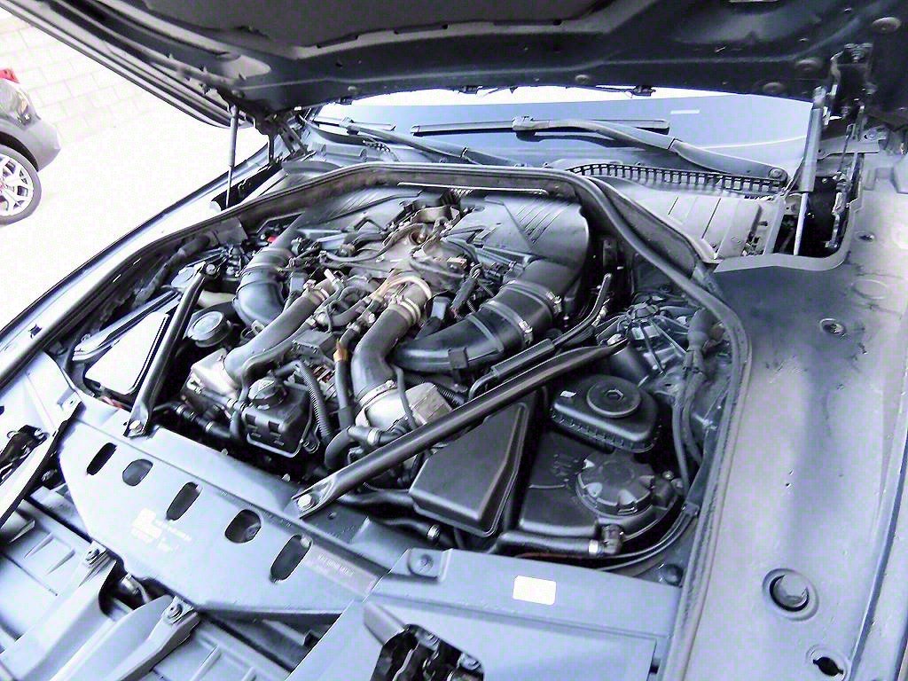 2010 BMW 7series (5th generation) 750Li M sport edition - Image 4