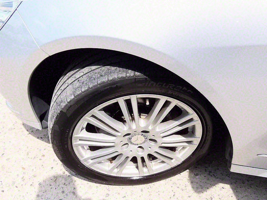 2010 Benz E class (4th generation) E300 elegance - Image 3