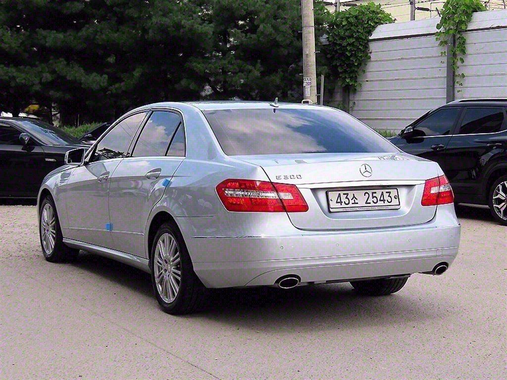 2010 Benz E class (4th generation) E300 elegance - Image 19
