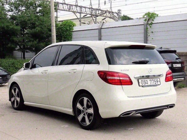 2018 Benz B Class (2nd generation) B220 - Image 20