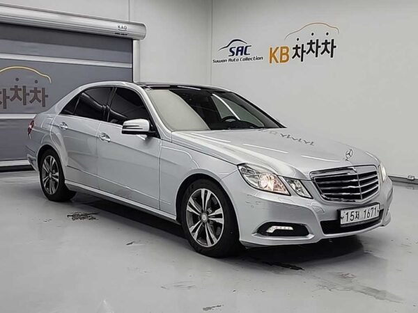 2010 Benz E Class (4th generation) E350 avantgarde - Image 19