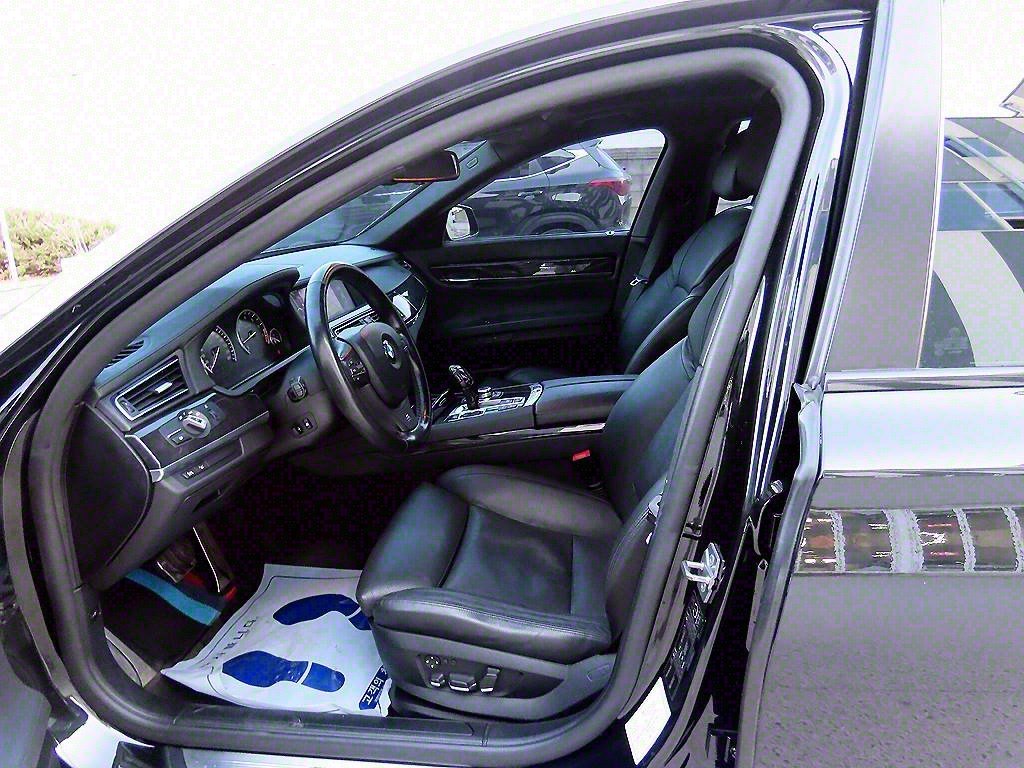 2010 BMW 7series (5th generation) 750Li M sport edition - Image 18