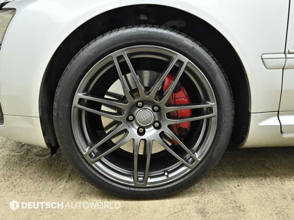 2009 Audi A8 (2nd generation) 4.2 FSI quattro LWB - Image 18